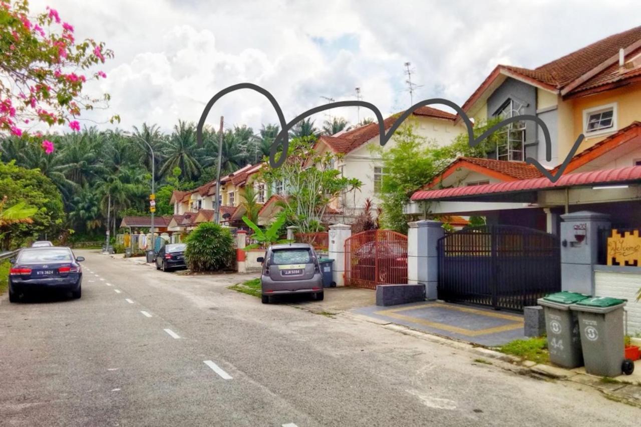 Skudai Homestay Pulai Perdana Near Utm Jpo And Taman Universiti Kampung Kangkar Pulai Exterior foto